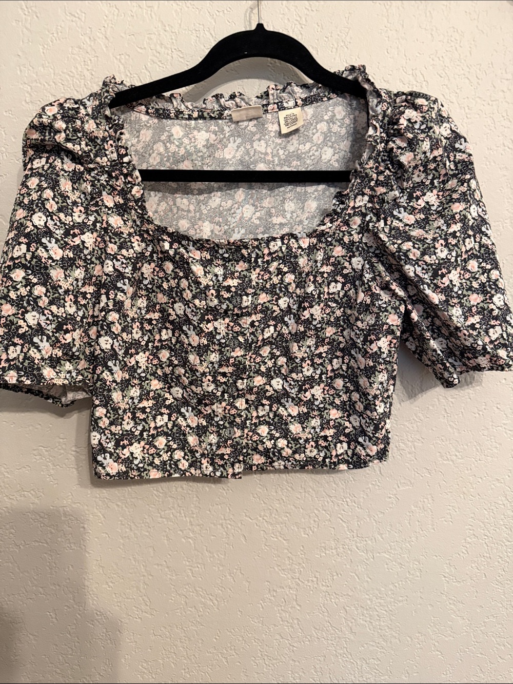 Levi's Black Floral Square-Neck Puff Sleeve Crop Top XS